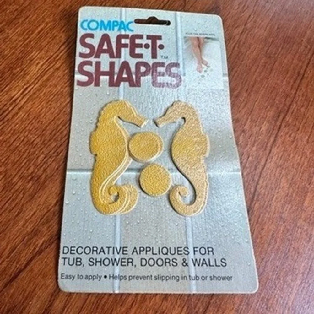 Vintage Compac Safe-T-Shapes Seahorse Bath Appliques Gold Non-Slip Tub Decals